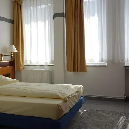 Szálloda Parkhotel Friedrichstrasse 3*