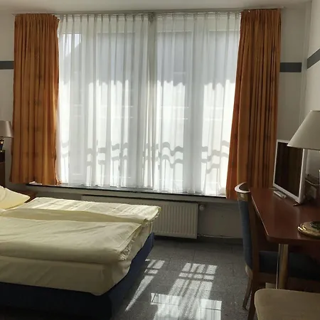 Parkhotel Friedrichstrasse Szálloda 3*